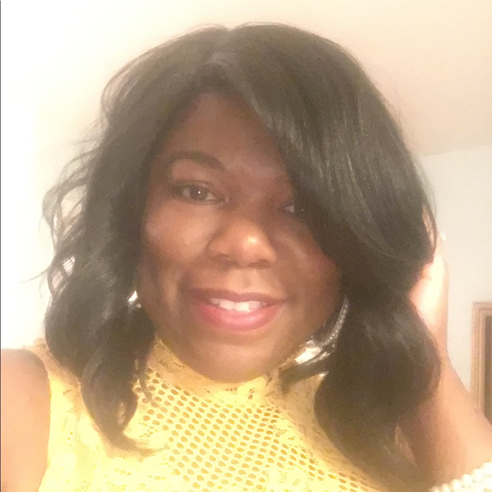 Meet your Posher, Kelli